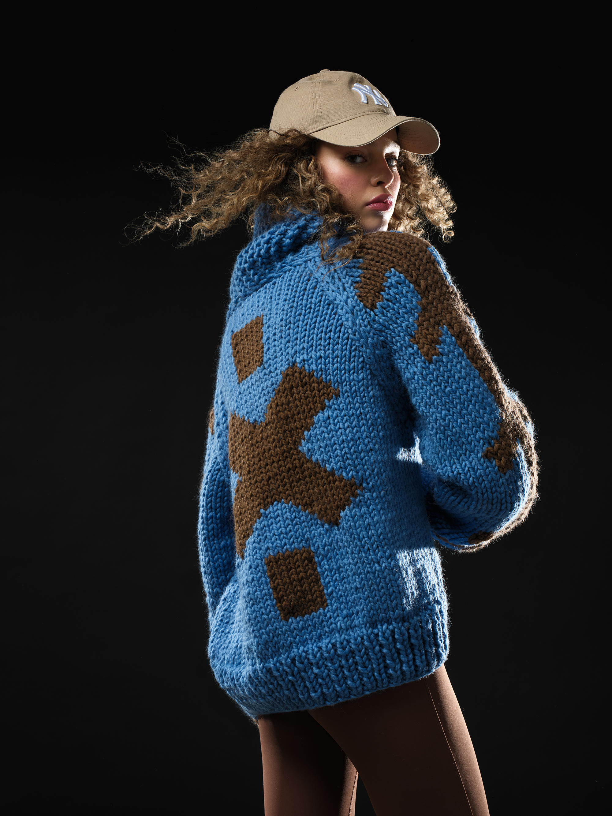 【ブルー（44）】GREG TAPESTY SWEATER Chenille Oversized Sweater Blue | Garage